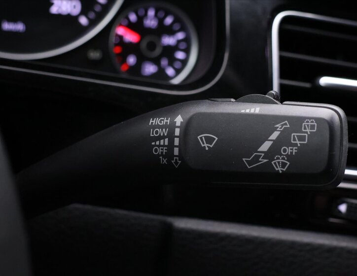 Volkswagen Touareg SUV 3,0 l 193 kw