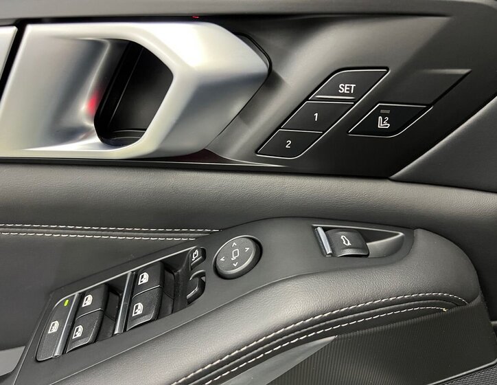 BMW X5 SUV 3,0 l 210 kw