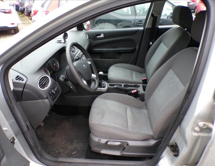 Ford Focus Kombi 1,6 l 74 kw