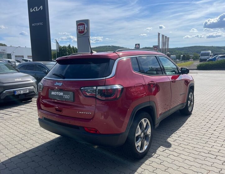 Jeep Compass SUV 1,4 l 103 kw