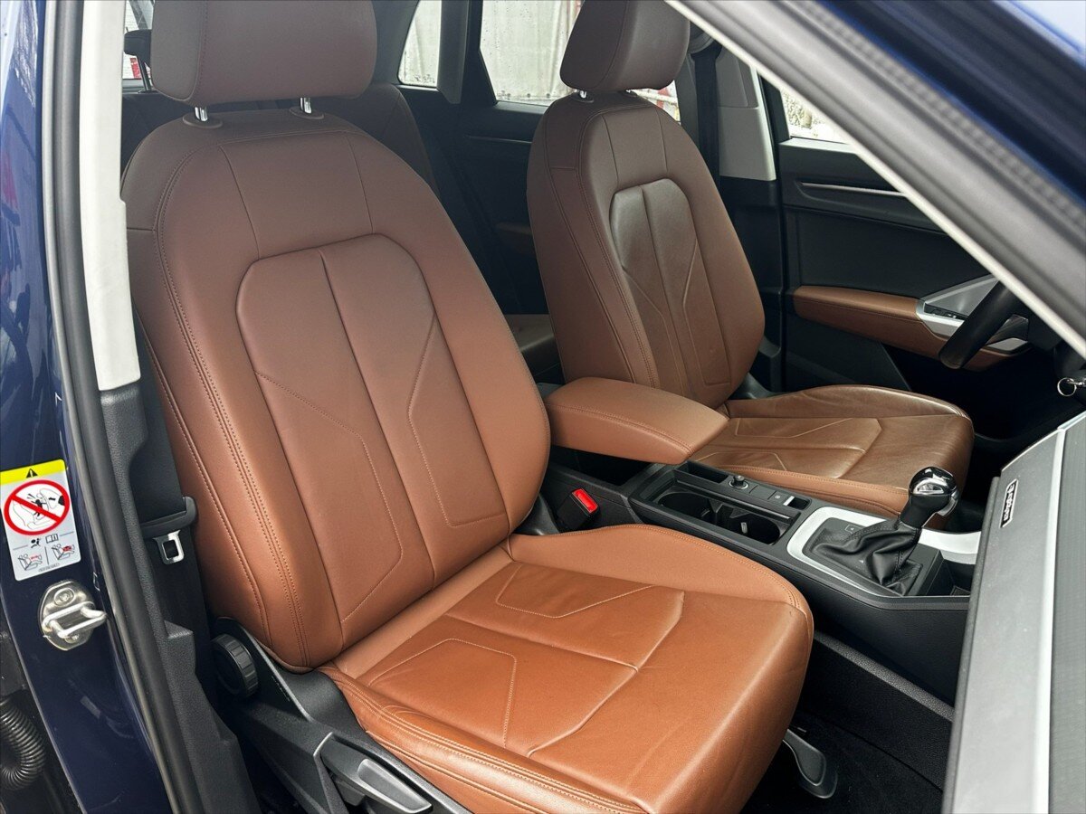 Audi Q3 Kombi 2,0 l 147 kw