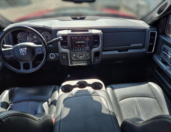 Dodge RAM Pick-up 6,4 l 306 kw