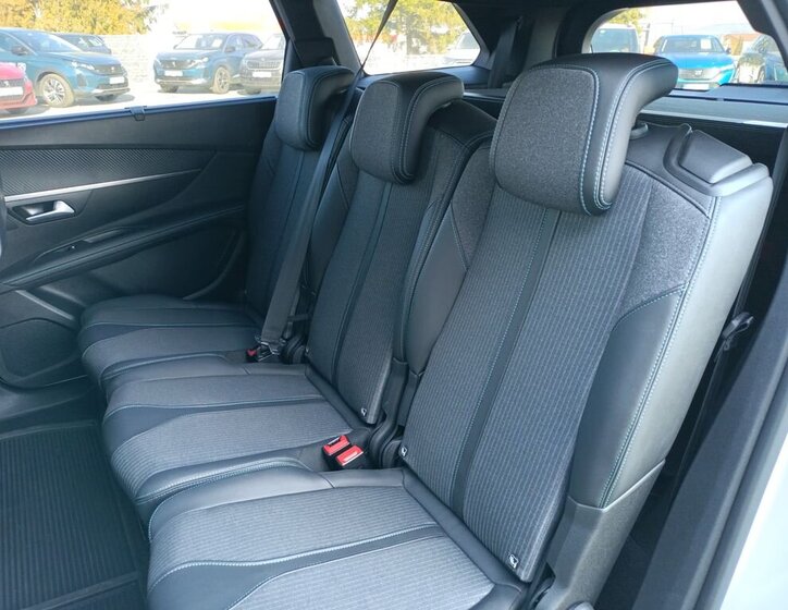 Peugeot 5008 SUV / Terénní 1,2 l 96 kw