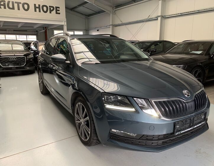 Škoda Octavia 1