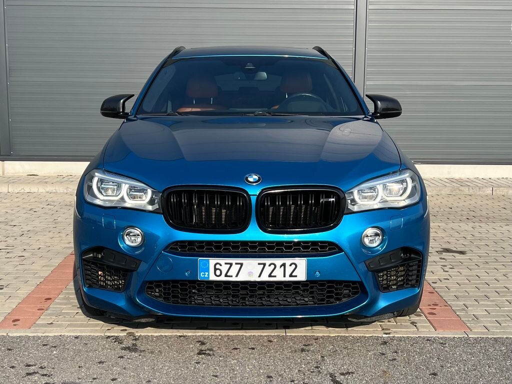 BMW X6 SUV / Terénní 4,4 l 512 kw