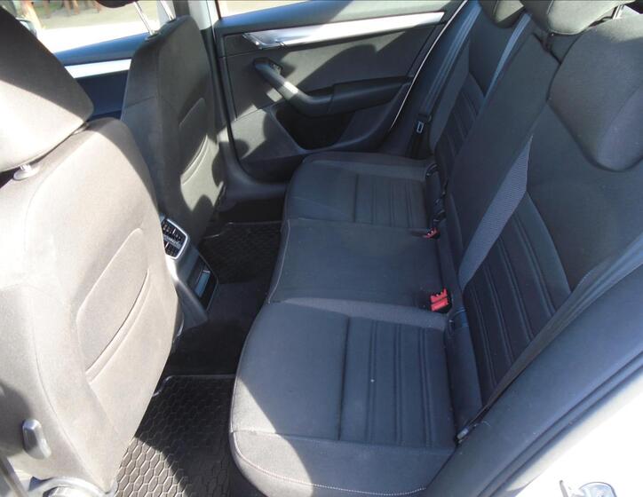 Škoda Octavia 12