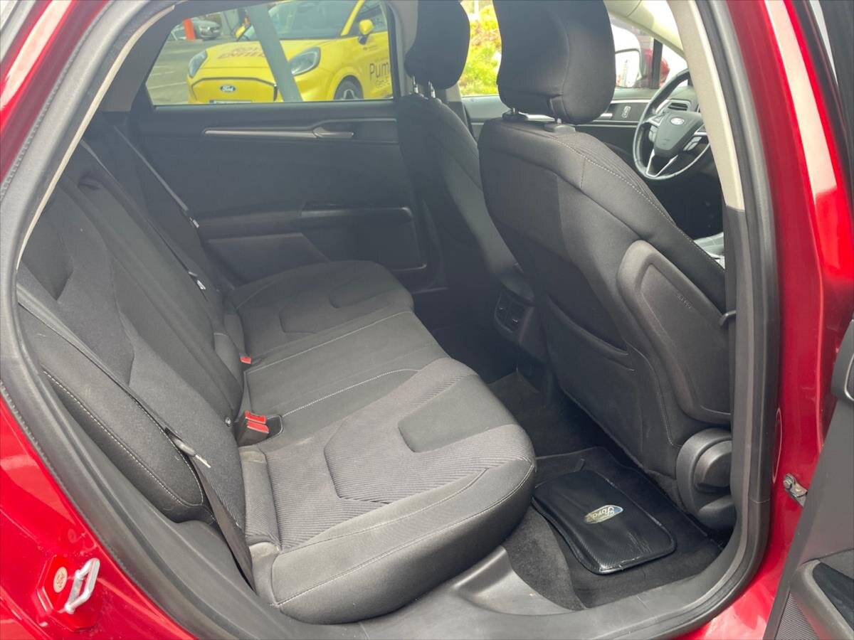 Ford Mondeo Hatchback 1,5 l 118 kw