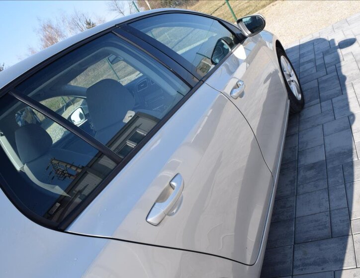 Volkswagen Golf Kombi 1,6 l 66 kw