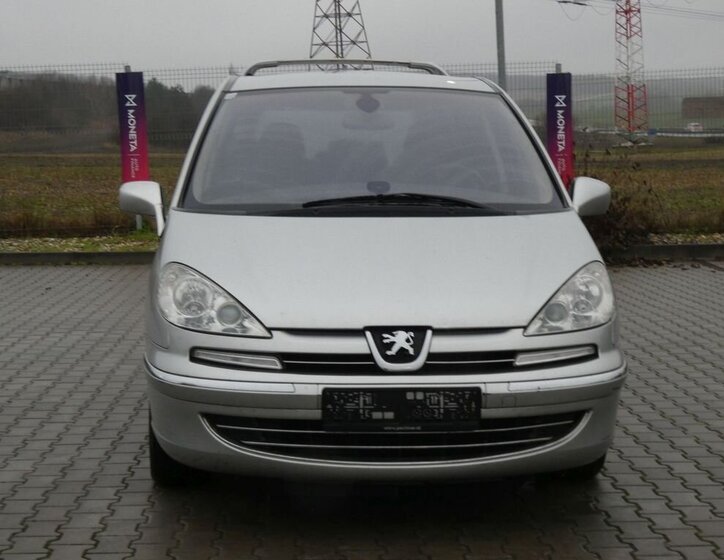 Peugeot 807 MPV 2,0 l 100 kw