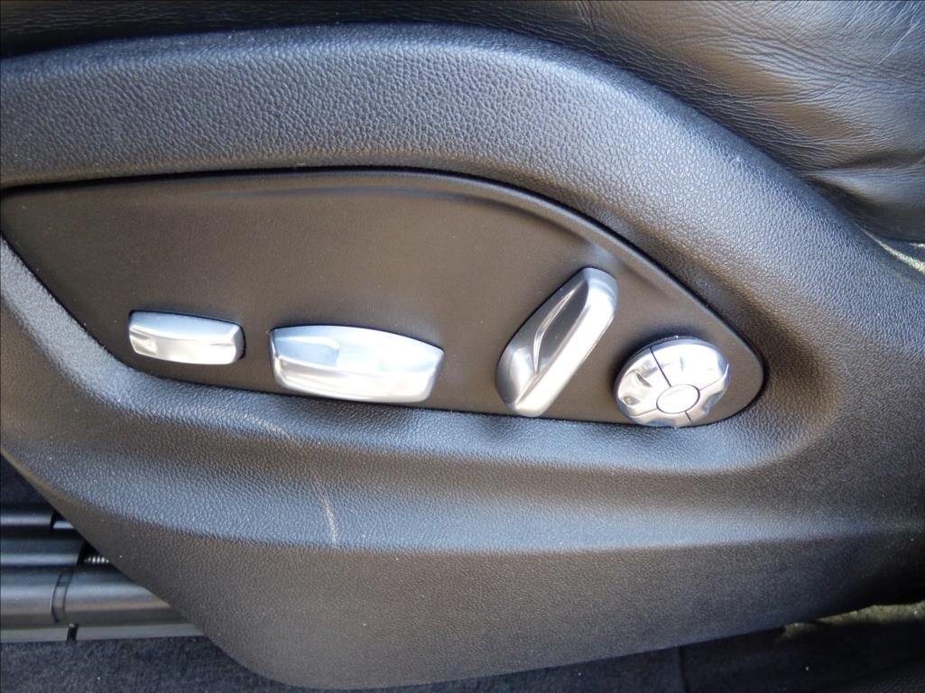 Porsche Cayenne SUV 2,9 l 324 kw