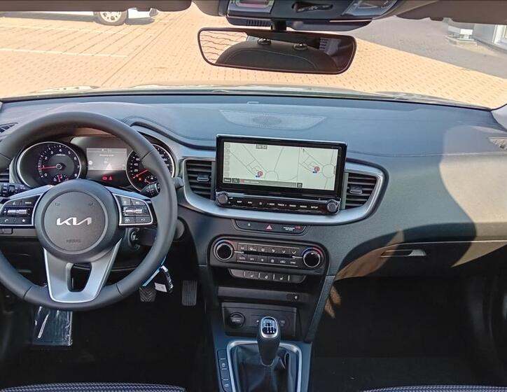 KIA Ceed 10
