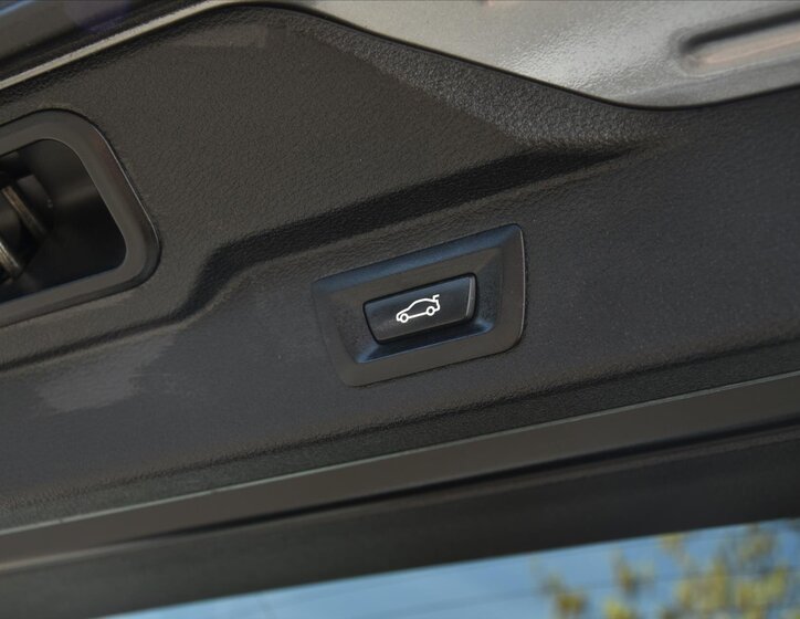 BMW X5 SUV / Terénní 3,0 l 204 kw