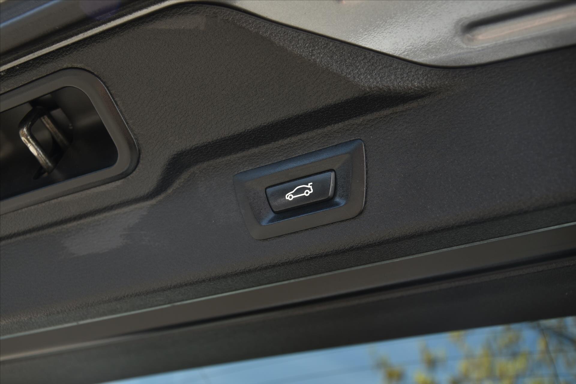 BMW X5 SUV / Terénní 3,0 l 204 kw