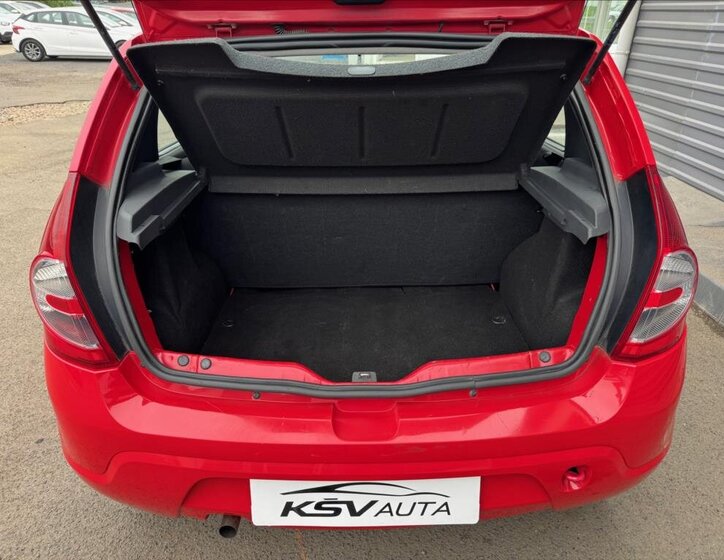 Dacia Sandero Hatchback 1,1 l 55 kw