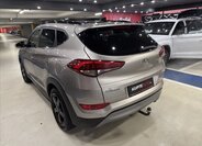 Hyundai Tucson 4