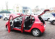 Toyota Yaris Hatchback 998,0 51 kw