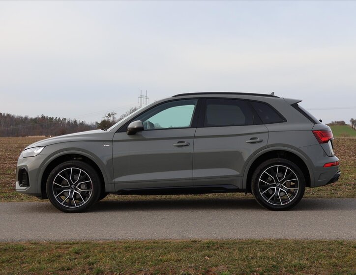 Audi Q5 SUV / Terénní 2,0 l 150 kw