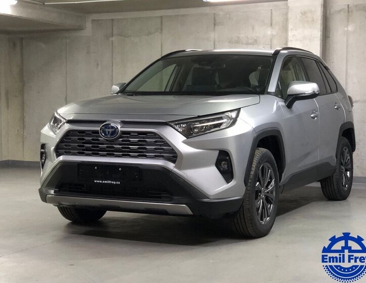 Toyota RAV4 SUV 2,5 l 163 kw