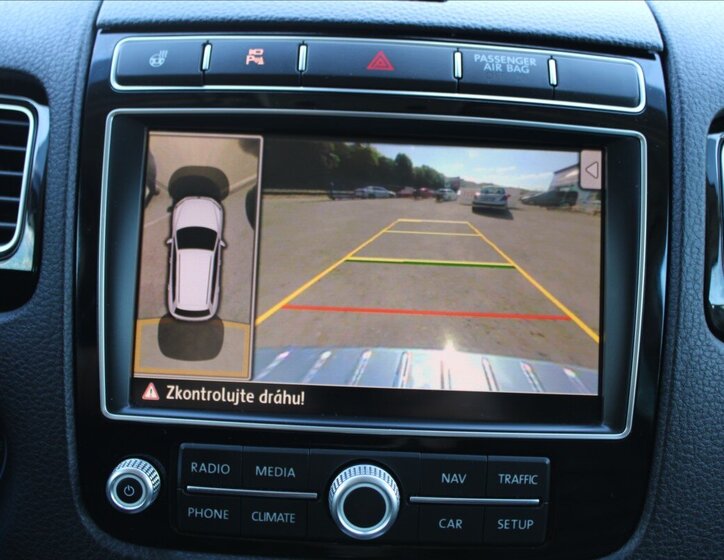 Volkswagen Touareg 13