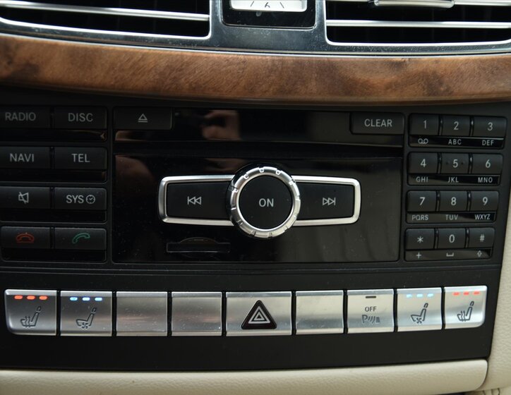 Mercedes-Benz CLS Sedan / Limuzína 3,0 l 195 kw