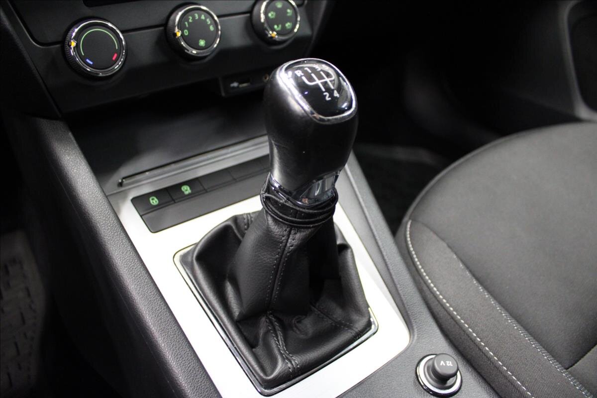 Škoda Octavia Sedan / Limuzína 1,6 l 85 kw