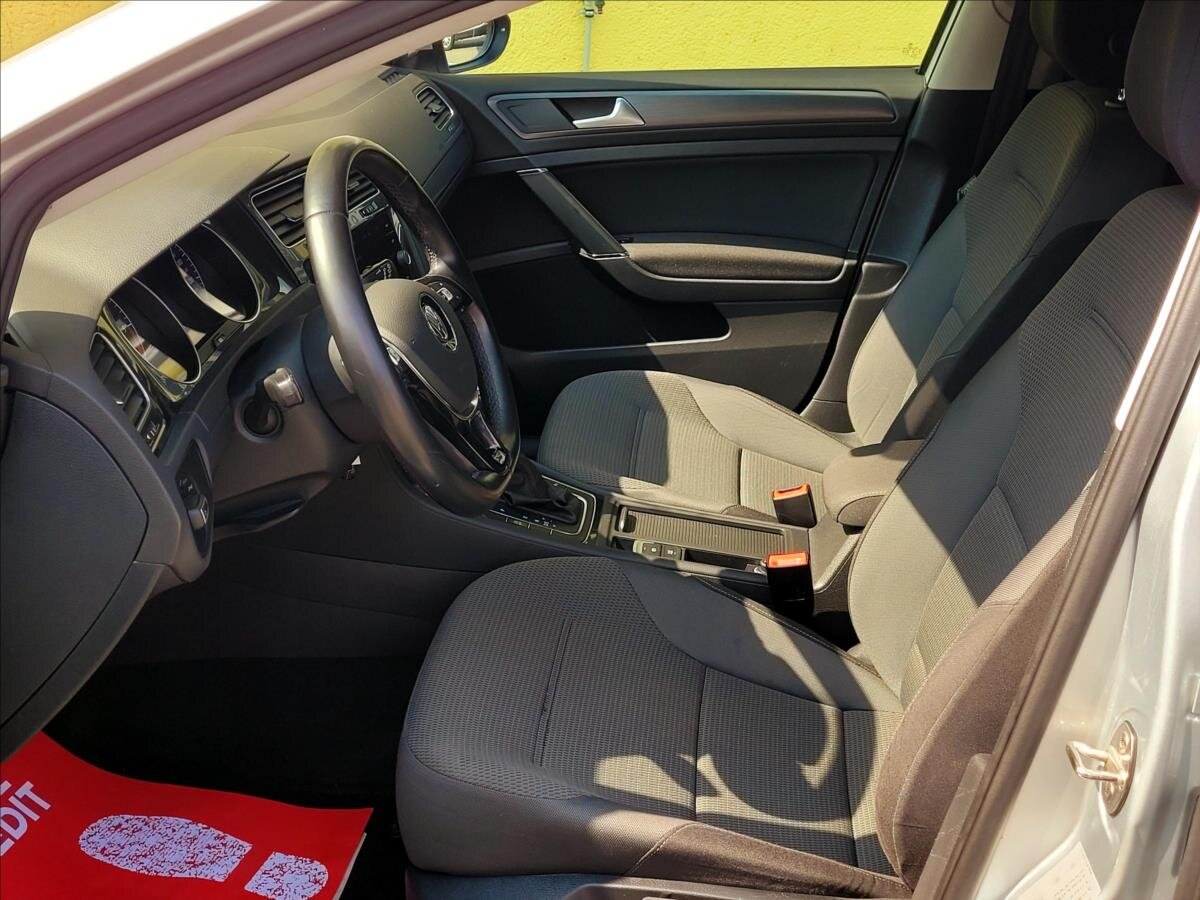 Volkswagen Golf Kombi 1,6 l 85 kw