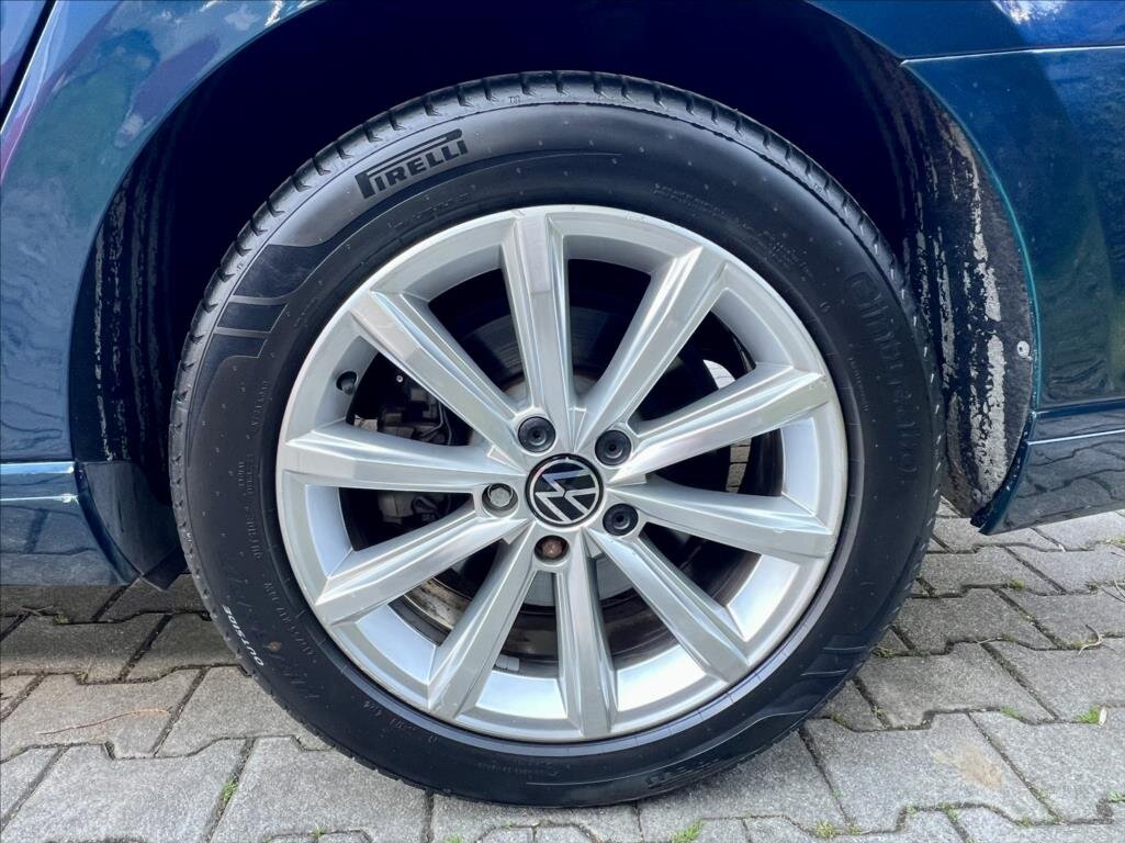 Volkswagen Passat Kombi 2,0 l 110 kw