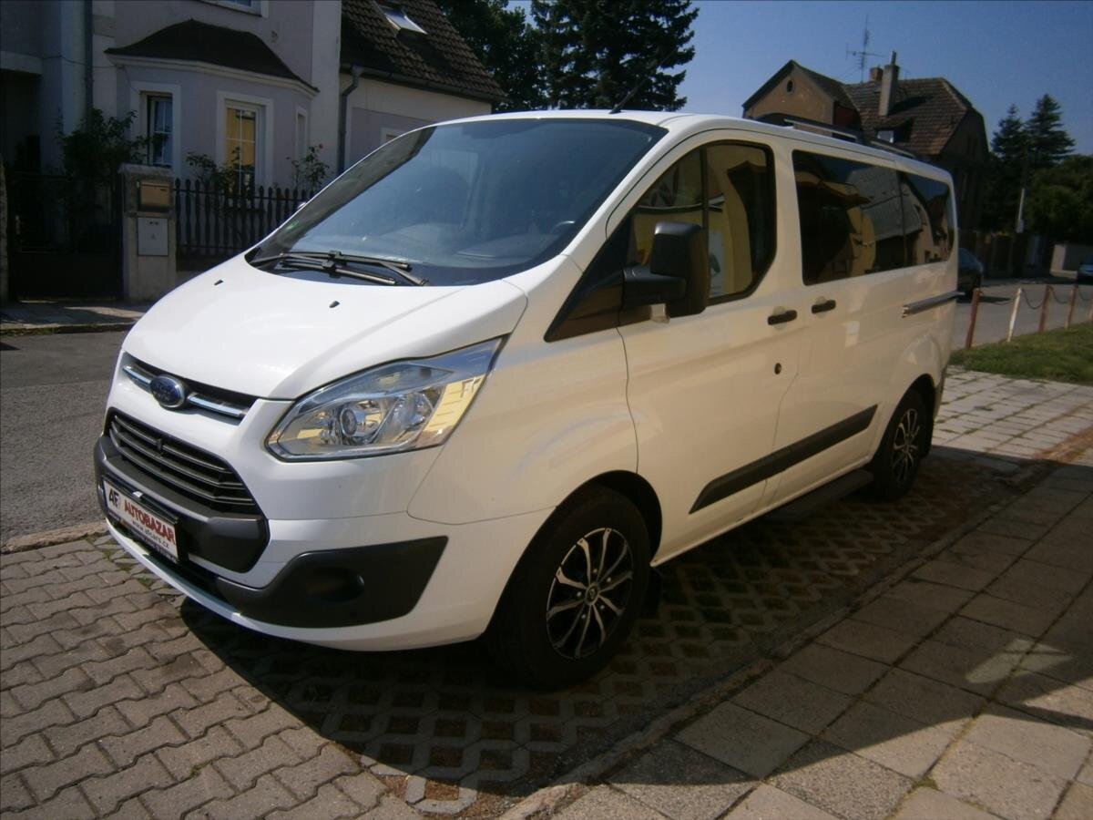 Ford Tourneo Custom Kombi 2,2 l 92 kw