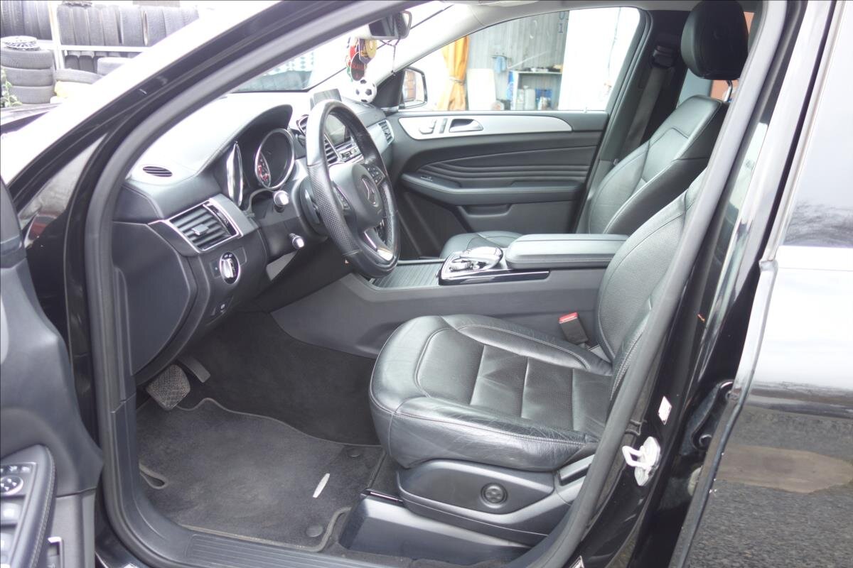 Mercedes-Benz GLE SUV / Terénní 3,0 l 190 kw