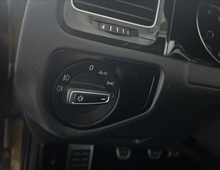 Volkswagen Golf Kombi 999,0 81 kw