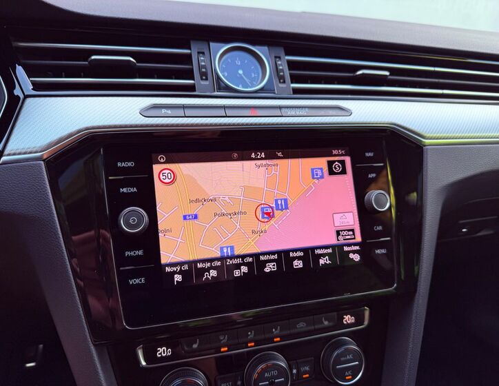 Volkswagen Passat 25