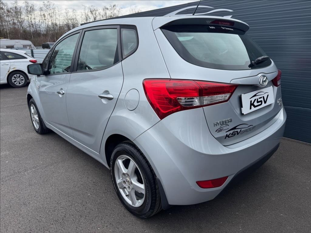 Hyundai ix20 MPV 1,4 l 66 kw