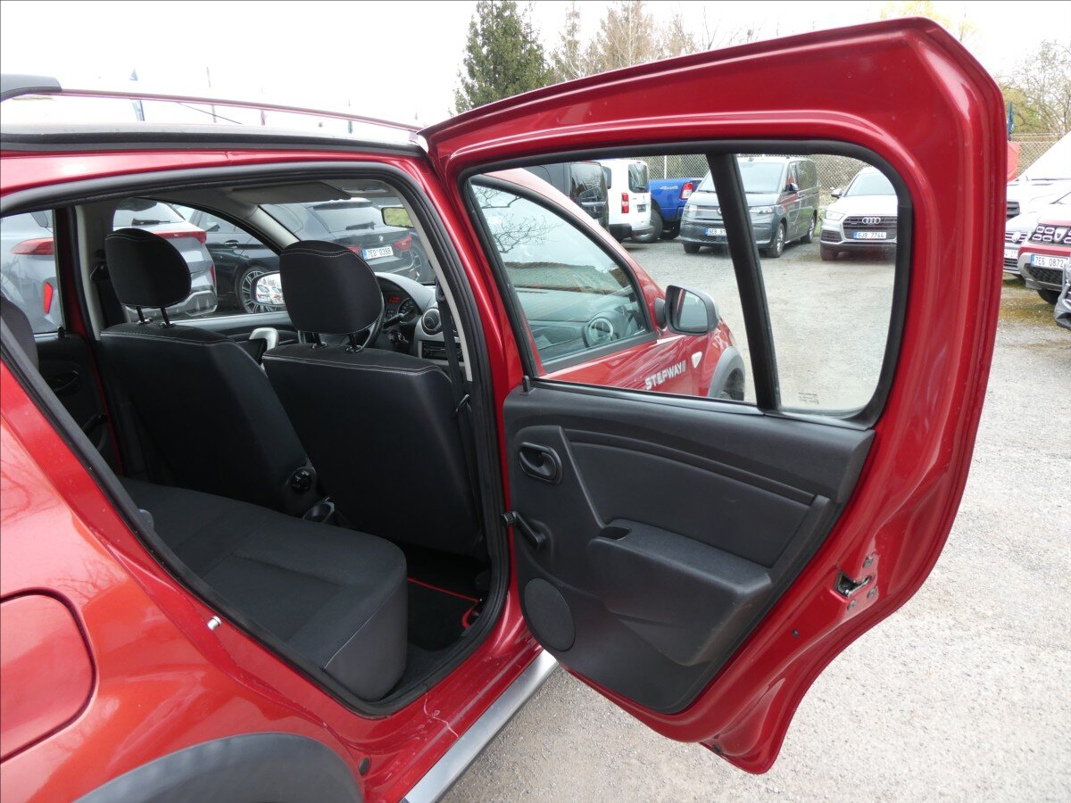 Dacia Sandero Hatchback 1,6 l 64 kw