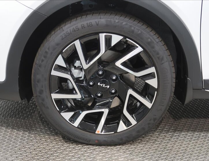 KIA XCeed CUV / Crossover 1,5 l 103 kw