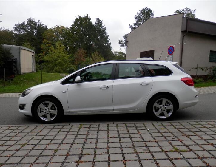 Opel Astra 6