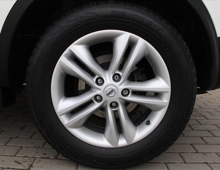 Nissan Qashqai SUV 1,6 l 84 kw