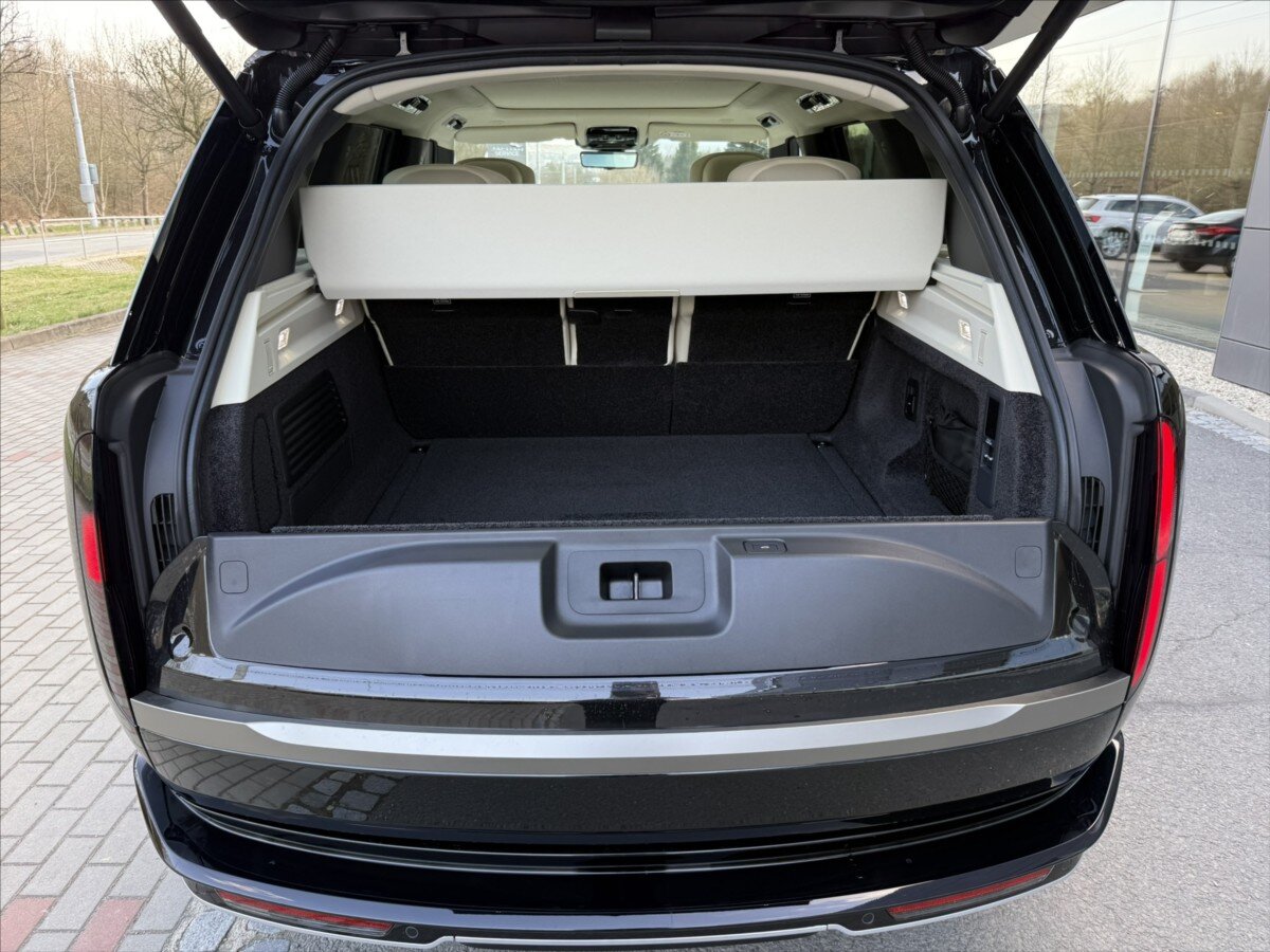 Land Rover Range Rover SUV / Terénní 4,4 l 390 kw