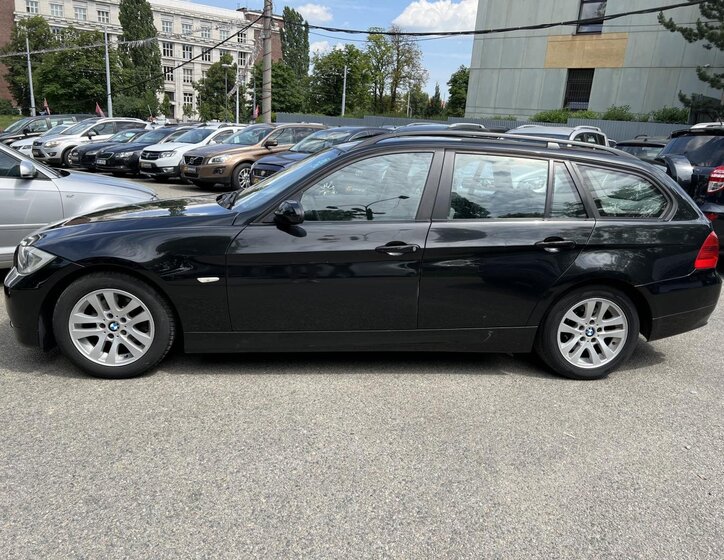 BMW Řada 3 Kombi 2,0 l 120 kw