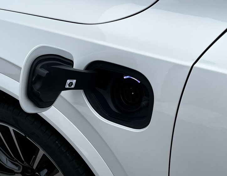 Volvo XC90 SUV 2,0 l 335 kw