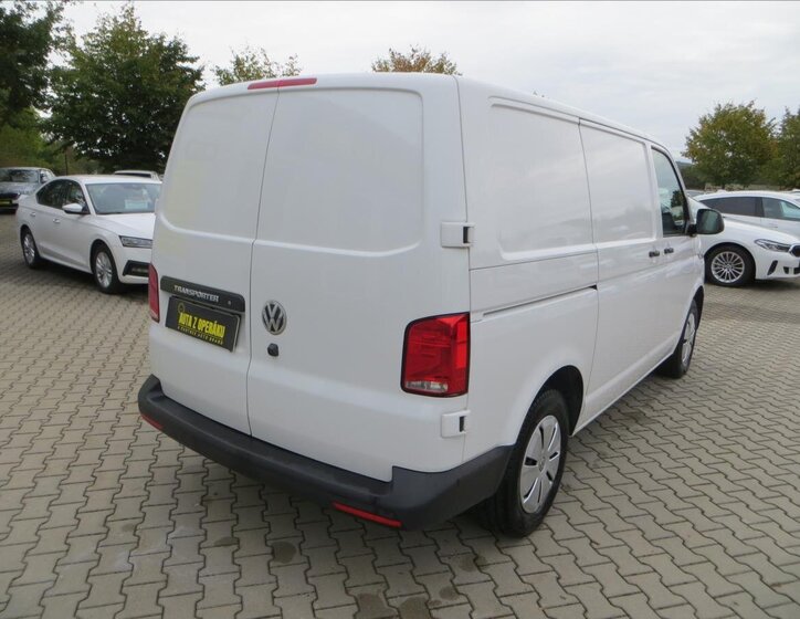 Volkswagen Transporter Skříň 2,0 l 66 kw