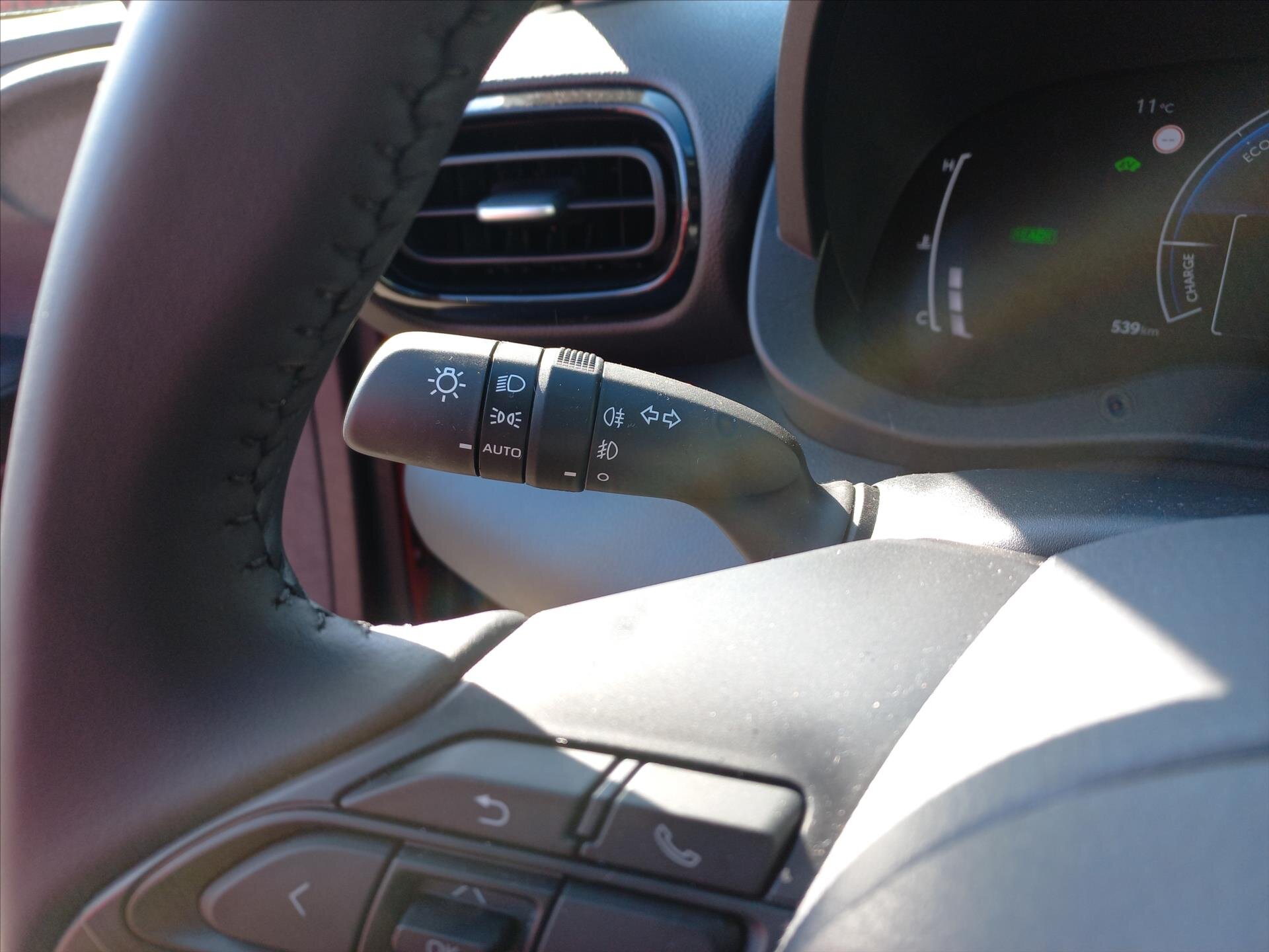 Toyota Yaris Cross CUV / Crossover 1,5 l 68 kw