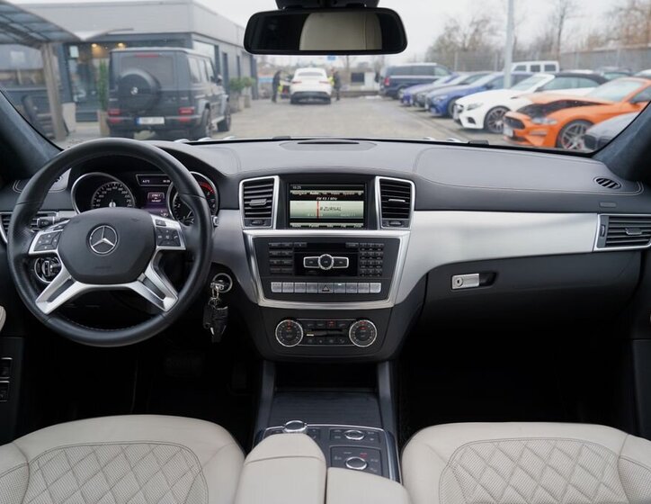 Mercedes-Benz GL SUV 3,0 l 190 kw