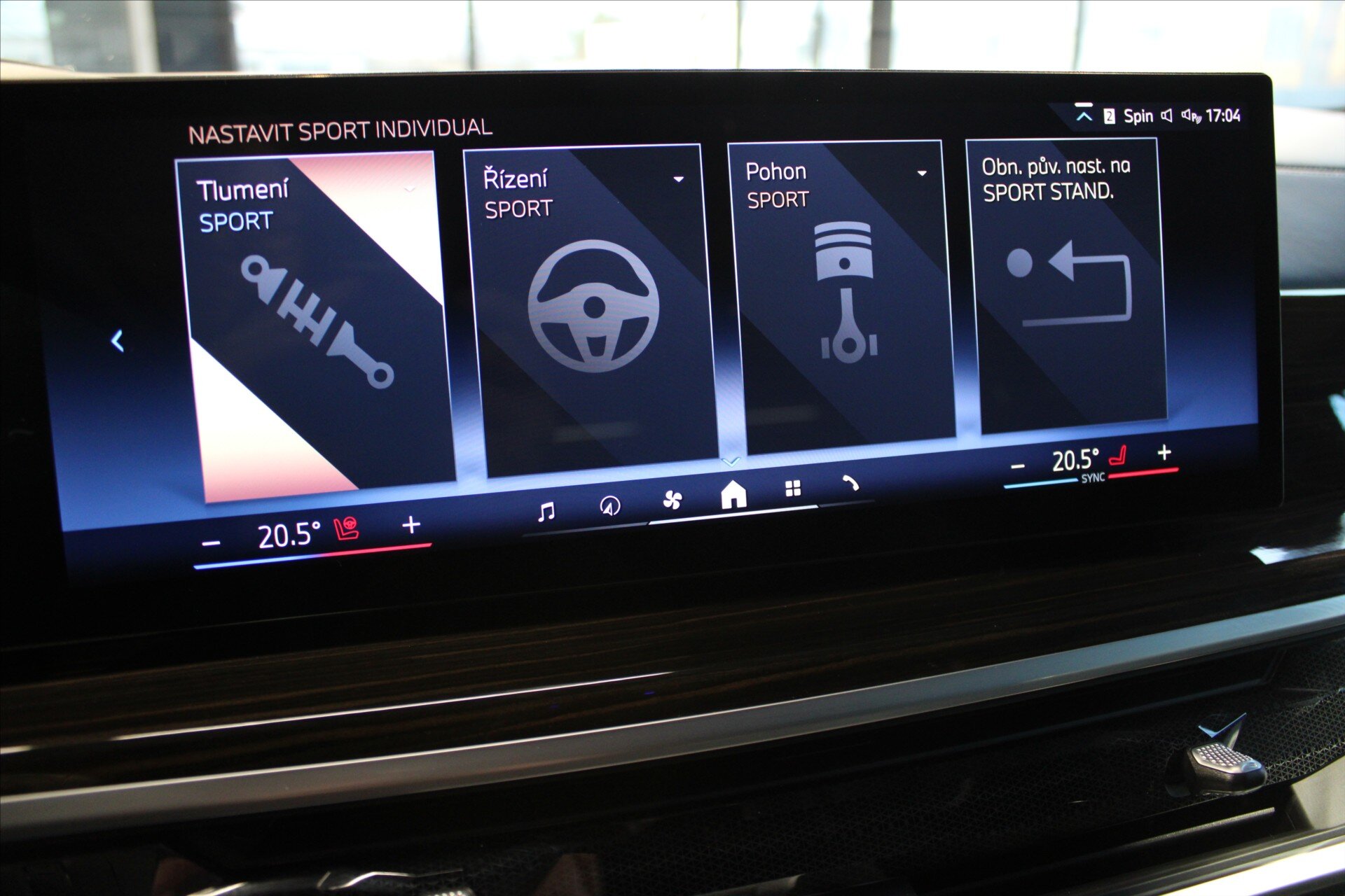 BMW X5 Kombi 3,0 l 210 kw