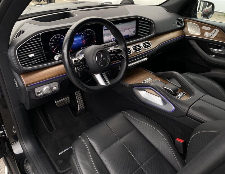 Mercedes-Benz GLS SUV / Terénní 4,0 l 380 kw