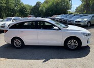 Hyundai i30 4