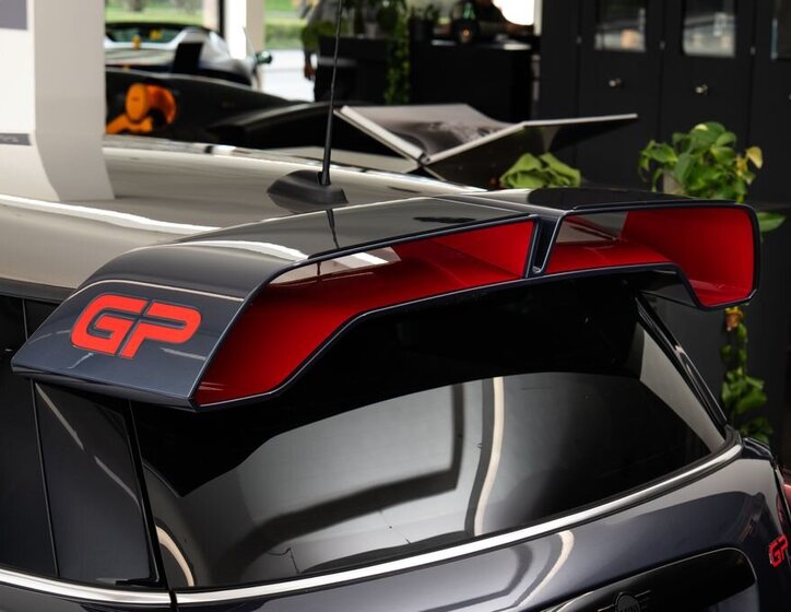 Mini Cooper Hatchback 2,0 l 225 kw