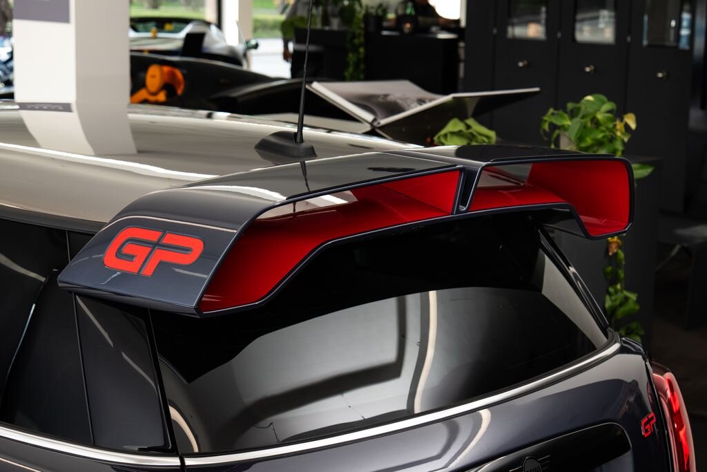 Mini Cooper Hatchback 2,0 l 225 kw