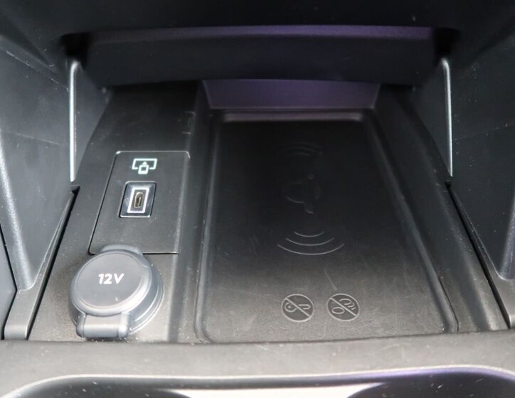 DS Automobiles DS4 Hatchback 1,6 l 132 kw