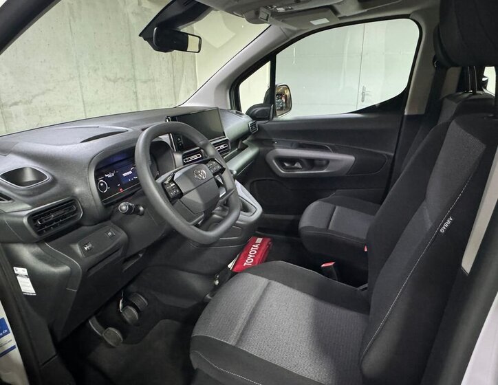Toyota ProAce City Verso MPV 1,5 l 96 kw