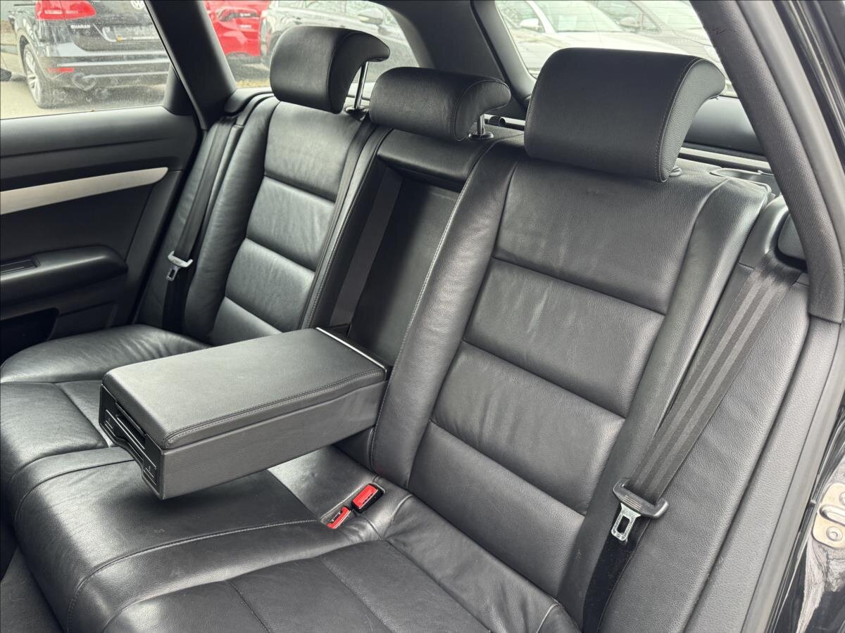 Audi A6 Kombi 3,0 l 176 kw